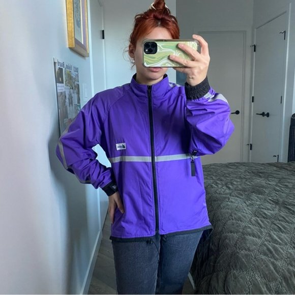 COPY - MEC Vintage 1990s Reflective Cycling Rain Jacket - Picture 15 of 15